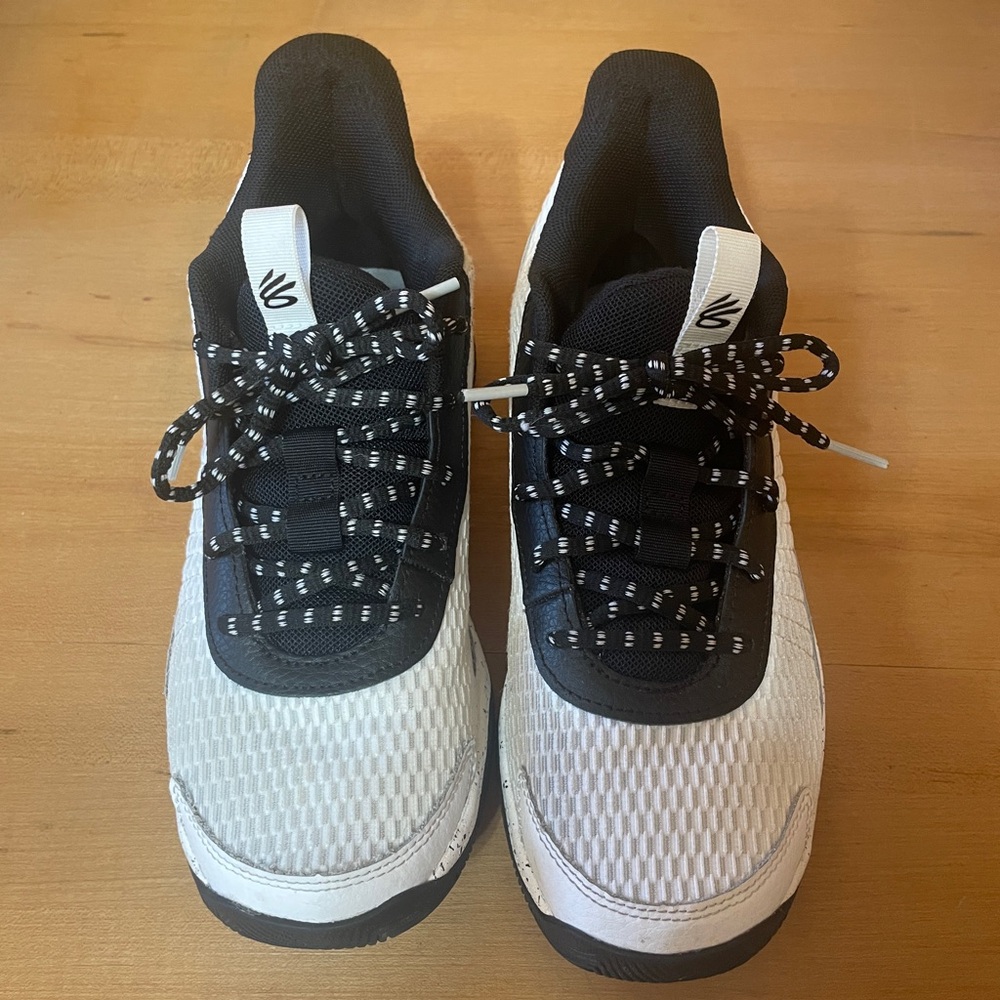 SC Under Armor Kids Basketball Sneakers
